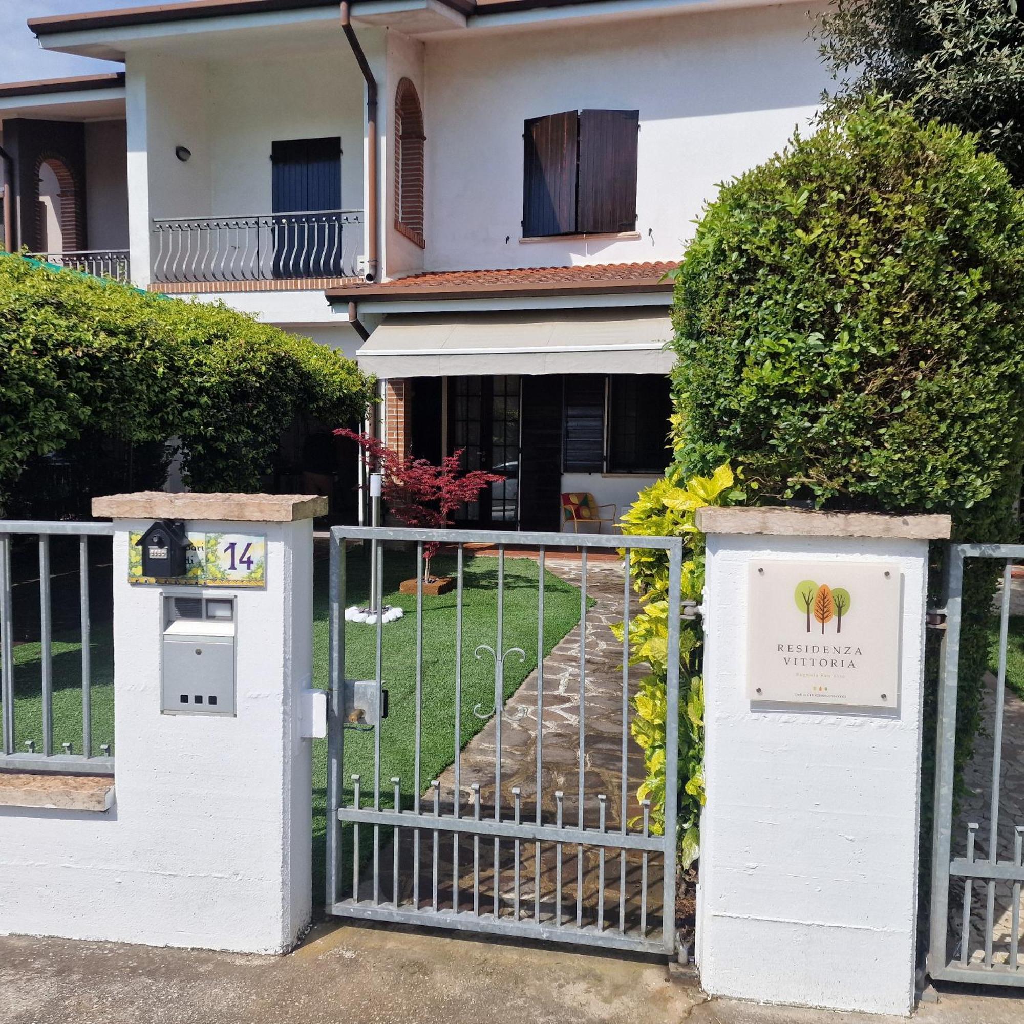 Bagnolo San Vito Residenza Vittoriaヴィラ エクステリア 写真