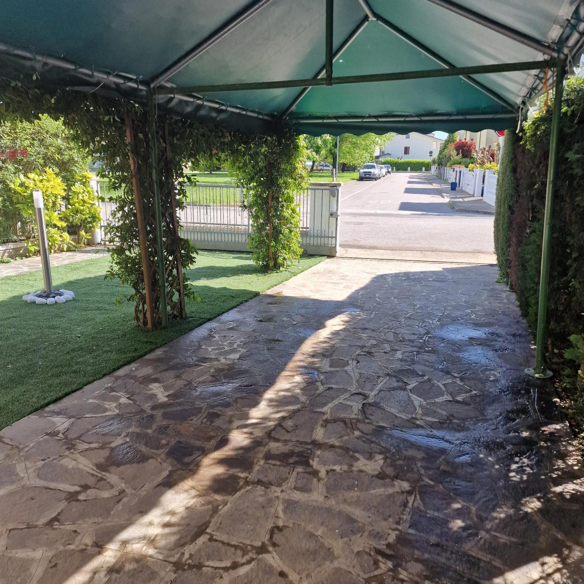 Bagnolo San Vito Residenza Vittoriaヴィラ エクステリア 写真